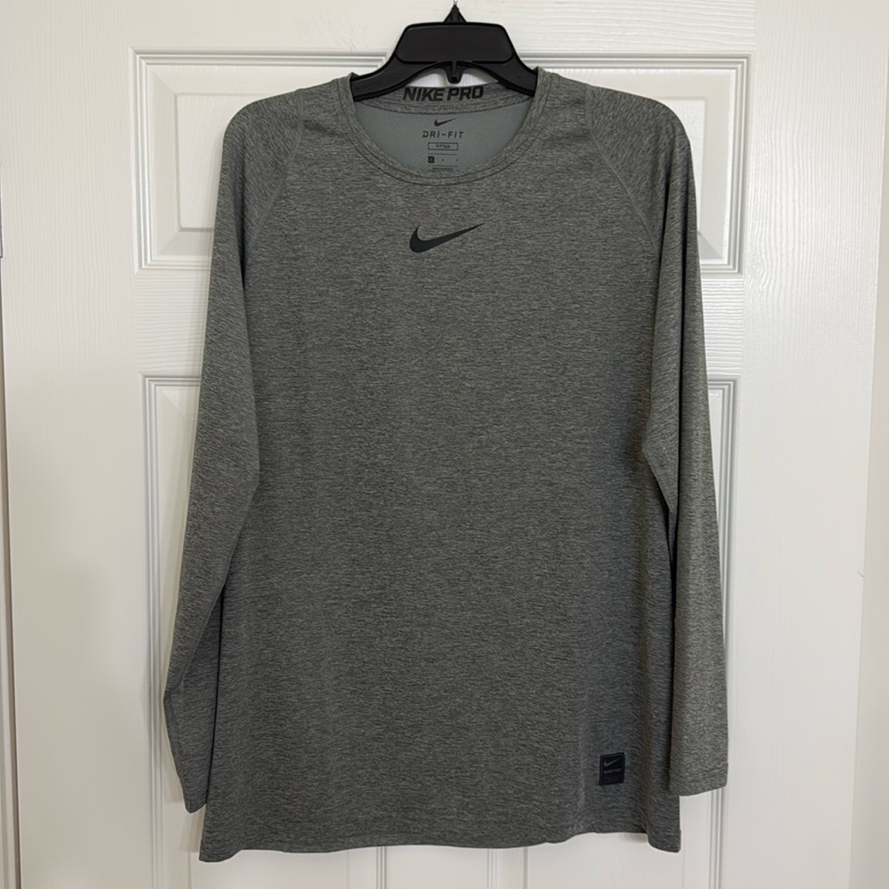 Nike Pro Drifit Fitted Long Sleeve Gym Training Shirt Men’s Size Large